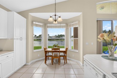 Casa en venta en Lake Worth, Florida, 3 dormitorios, 173.17 m2 № 1991604 - foto 12