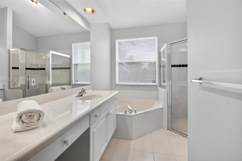 Casa en venta en Lake Worth, Florida, 3 dormitorios, 173.17 m2 № 1991604 - foto 30