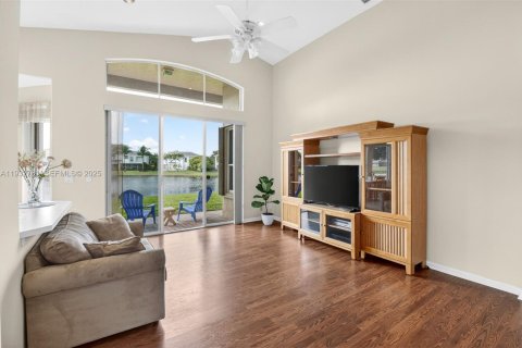 Casa en venta en Lake Worth, Florida, 3 dormitorios, 173.17 m2 № 1991604 - foto 22