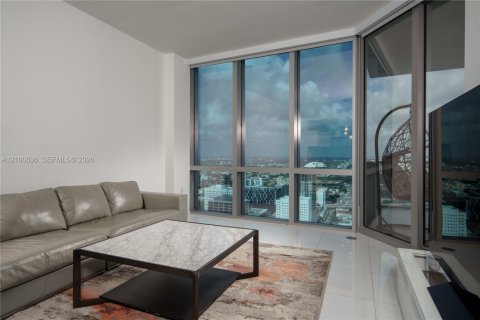 Condo in Miami, Florida, 1 bedroom  № 2401525 - photo 22