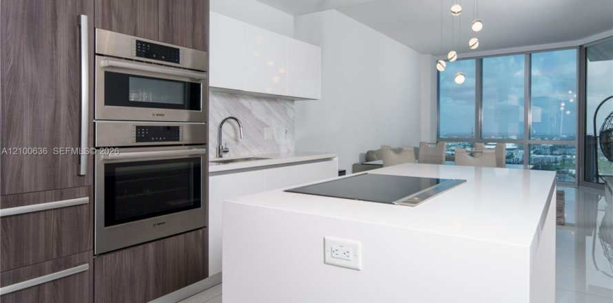 Condo in Miami, Florida, 1 bedroom  № 2401525