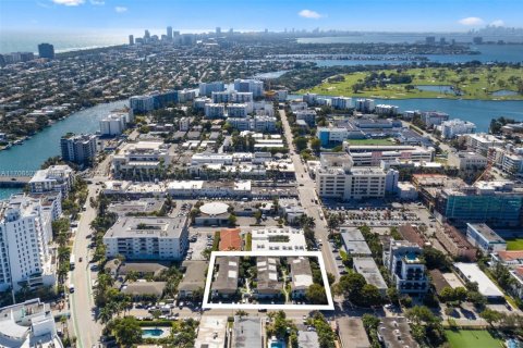 Propiedad comercial en venta en Bay Harbor Islands, Florida № 1459944 - foto 2