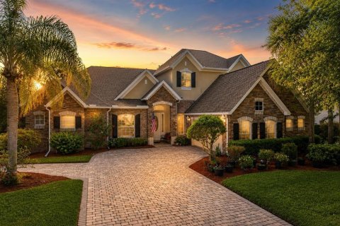 House in Kissimmee, Florida 4 bedrooms, 296.73 sq.m. № 2225768