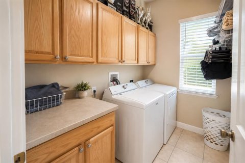 Casa en venta en Kissimmee, Florida, 4 dormitorios, 296.73 m2 № 2225768 - foto 26