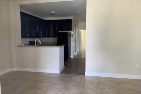 Commercial property in Sunrise, Florida 315.87 sq.m. № 2252754 - photo 16