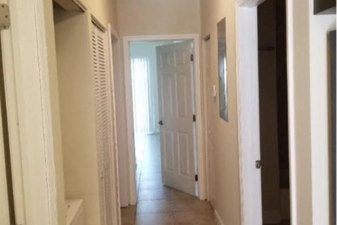 Commercial property in Sunrise, Florida 315.87 sq.m. № 2252754 - photo 17