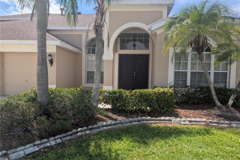 Casa en alquiler en Tampa, Florida, 5 dormitorios, 322.37 m2 № 1883144 - foto 3