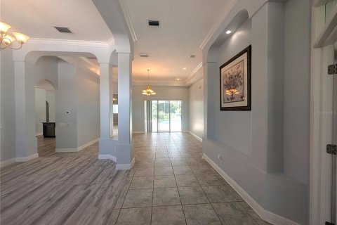 Casa en alquiler en Tampa, Florida, 5 dormitorios, 322.37 m2 № 1883144 - foto 14