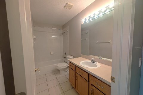 Casa en alquiler en Tampa, Florida, 5 dormitorios, 322.37 m2 № 1883144 - foto 28