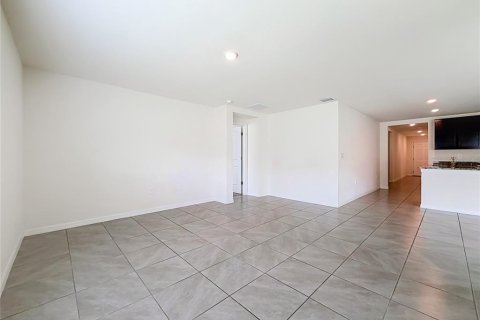 Villa ou maison à louer à Ocala, Floride: 4 chambres, 169.73 m2 № 2207416 - photo 10
