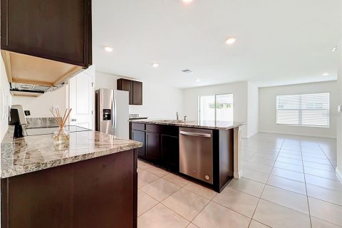 Villa ou maison à louer à Ocala, Floride: 4 chambres, 169.73 m2 № 2207416 - photo 4
