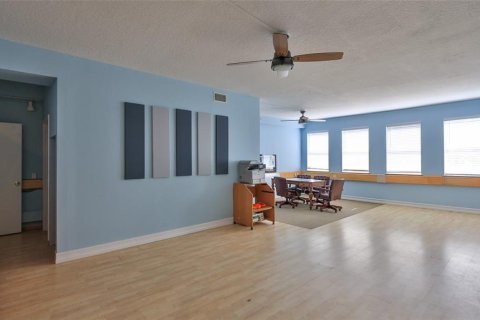 Condo in Palm Coast, Florida, 6 bedrooms  № 1769254 - photo 9