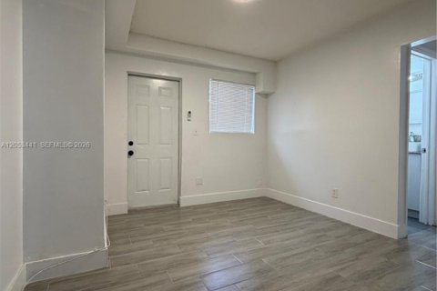Apartment in Miami, Florida 1 bedroom, 37.16 sq.m. № 2179291 - photo 5