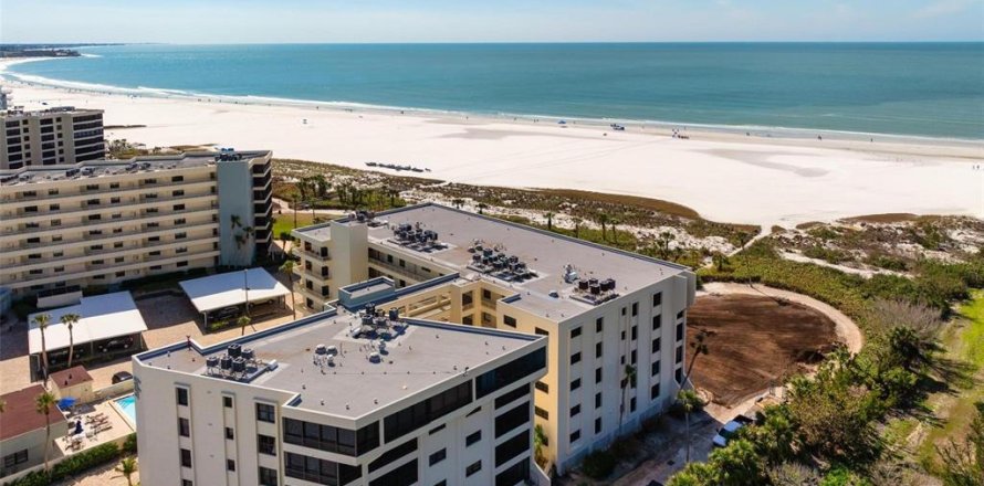 Condo in Sarasota, Florida, 2 bedrooms  № 1772911