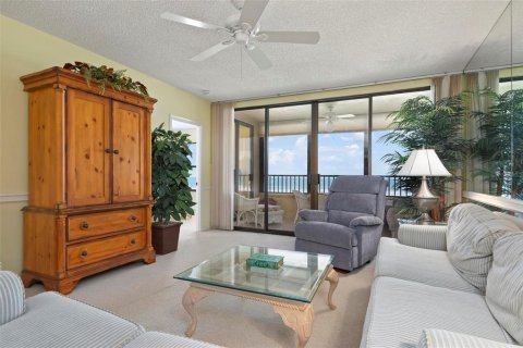Condo in Sarasota, Florida, 2 bedrooms  № 1772911 - photo 11