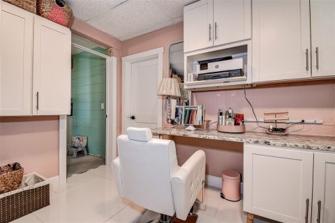 House in Madeira Beach, Florida 3 bedrooms, 114.55 sq.m. № 1873659 - photo 14