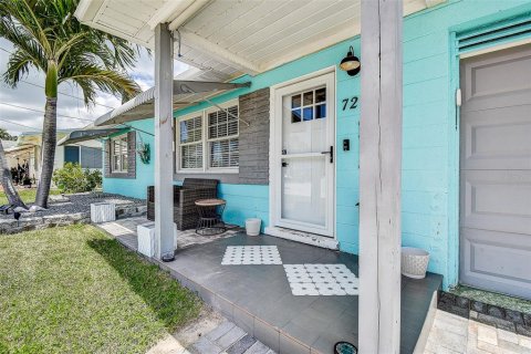 House in Madeira Beach, Florida 3 bedrooms, 114.55 sq.m. № 1873659 - photo 26
