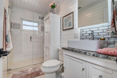 House in Madeira Beach, Florida 3 bedrooms, 114.55 sq.m. № 1873659 - photo 11