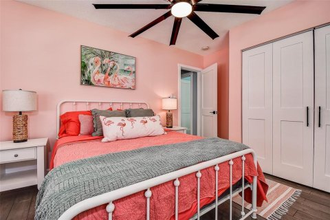 House in Madeira Beach, Florida 3 bedrooms, 114.55 sq.m. № 1873659 - photo 12