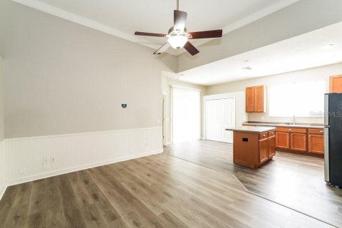Casa en alquiler en Tampa, Florida, 3 dormitorios, 148.64 m2 № 1914671 - foto 6