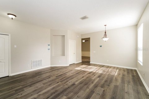 Casa en alquiler en Tampa, Florida, 3 dormitorios, 148.64 m2 № 1914671 - foto 3