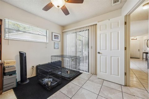 Propiedad comercial en venta en Orlando, Florida, 4 dormitorios, 196.3 m2 № 2238359 - foto 18