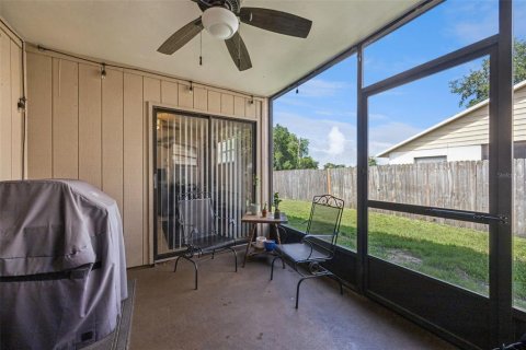Propiedad comercial en venta en Orlando, Florida, 4 dormitorios, 196.3 m2 № 2238359 - foto 22