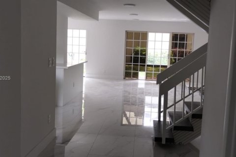 Touwnhouse à louer à Plantation, Floride: 3 chambres, 201.6 m2 № 1960704 - photo 5