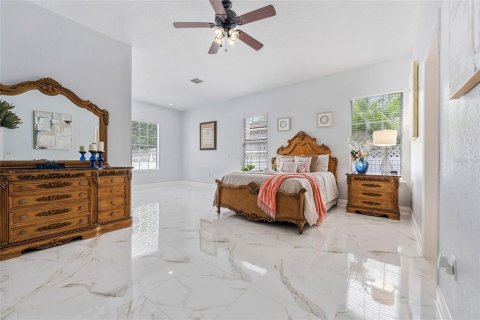 House in Altamonte Springs, Florida 4 bedrooms, 235.04 sq.m. № 1880686 - photo 6