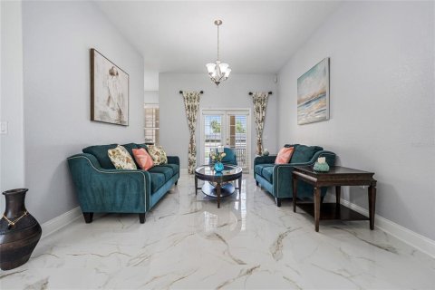 House in Altamonte Springs, Florida 4 bedrooms, 235.04 sq.m. № 1880686 - photo 5