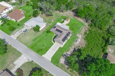 House in Sebring, Florida 2 bedrooms, 133.41 sq.m. № 1608851 - photo 27