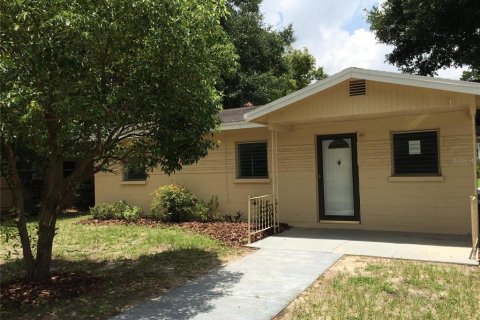Villa ou maison à Lakeland, Floride 3 chambres, 87.79 m2 № 2319117