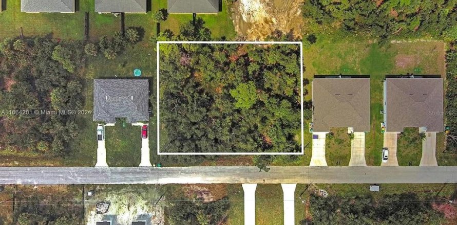 Land in Port Charlotte, Florida № 1899644