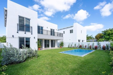 Купить виллу или дом в Майами, Флорида 4 спальни, 355.07м2, № 2048256 - фото 4