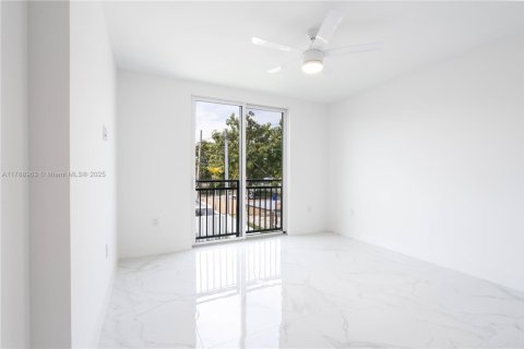 Купить виллу или дом в Майами, Флорида 4 спальни, 355.07м2, № 2048256 - фото 26