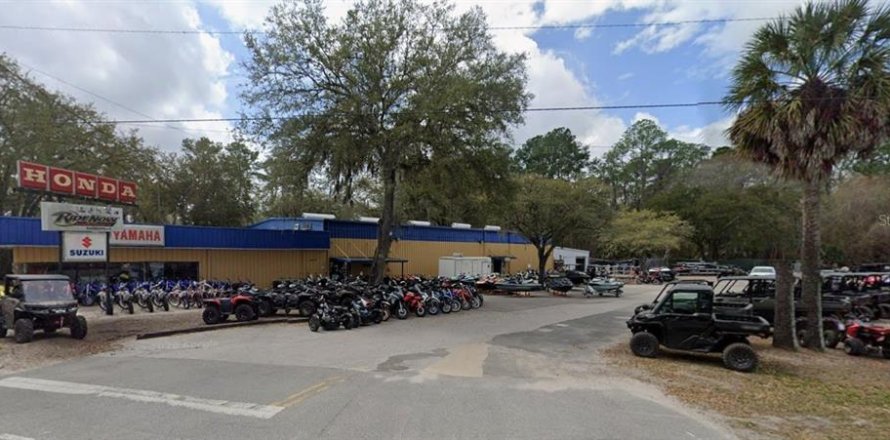 Propiedad comercial en Gainesville, Florida 859.35 m2 № 2148295