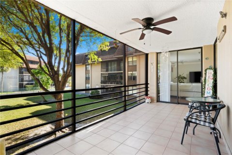Condominio en venta en Miami, Florida, 2 dormitorios, 111.2 m2 № 1713161 - foto 15