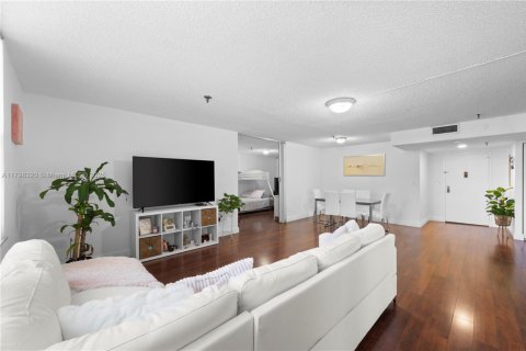 Condominio en venta en Miami, Florida, 2 dormitorios, 111.2 m2 № 1713161 - foto 3