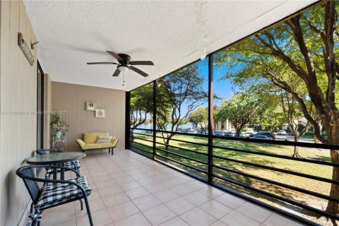 Condominio en venta en Miami, Florida, 2 dormitorios, 111.2 m2 № 1713161 - foto 16