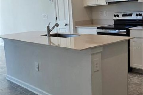 Casa en alquiler en Davenport, Florida, 3 dormitorios, 136.57 m2 № 1912371 - foto 4