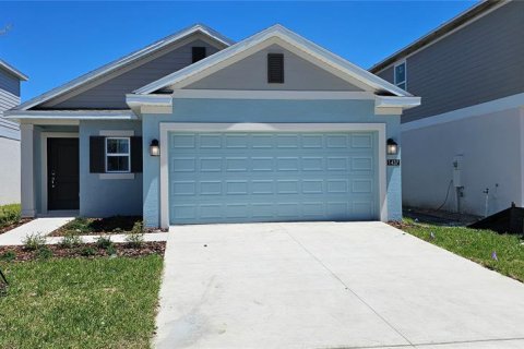 House in Davenport, Florida 3 bedrooms, 136.57 sq.m. № 1912371 - photo 1
