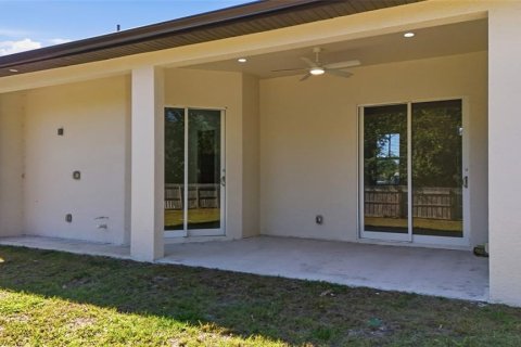 House in Port Charlotte, Florida 3 bedrooms, 138.05 sq.m. № 2166085 - photo 28