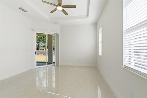 House in Port Charlotte, Florida 3 bedrooms, 138.05 sq.m. № 2166085 - photo 15