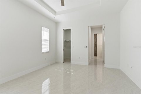 House in Port Charlotte, Florida 3 bedrooms, 138.05 sq.m. № 2166085 - photo 17