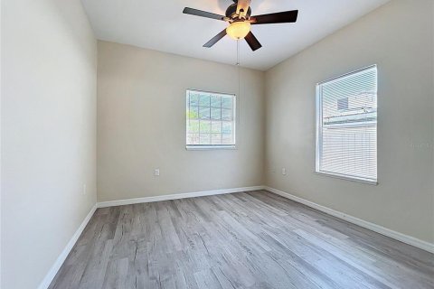 House in Lakeland, Florida 3 bedrooms, 128.21 sq.m. № 1750517 - photo 6