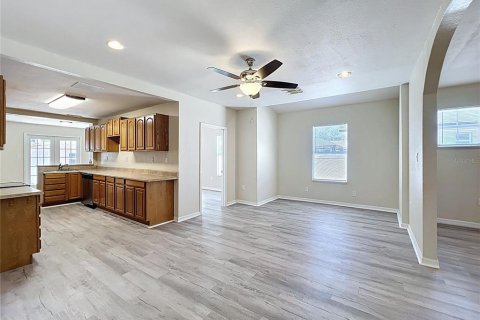 House in Lakeland, Florida 3 bedrooms, 128.21 sq.m. № 1750517 - photo 24