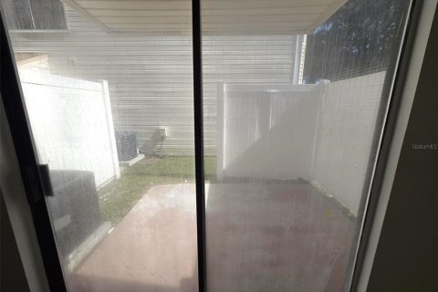 Townhouse in Plant City, Florida 2 bedrooms, 83.24 sq.m. № 1775695 - photo 19