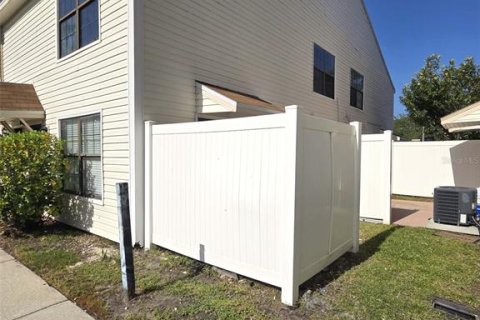 Townhouse in Plant City, Florida 2 bedrooms, 83.24 sq.m. № 1775695 - photo 3