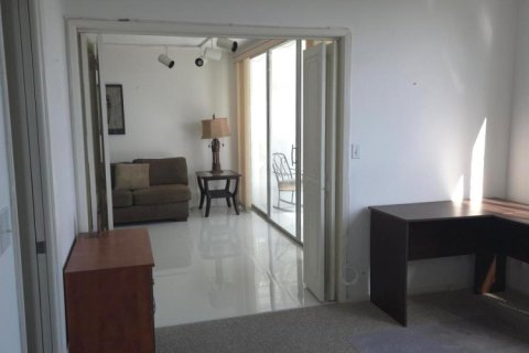 Copropriété à louer à Pompano Beach, Floride: 2 chambres, 102.19 m2 № 2414231 - photo 11