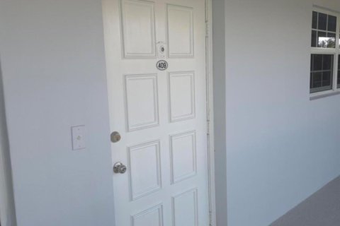 Copropriété à louer à Pompano Beach, Floride: 2 chambres, 102.19 m2 № 2414231 - photo 2